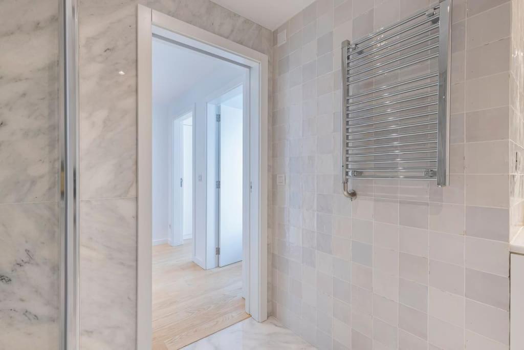 Campolide Lovely 2 Bedroom By Innkeeper Lisbon Luaran gambar