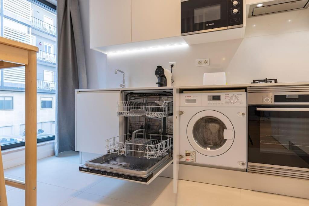 Campolide Lovely 2 Bedroom By Innkeeper Lisbon Luaran gambar