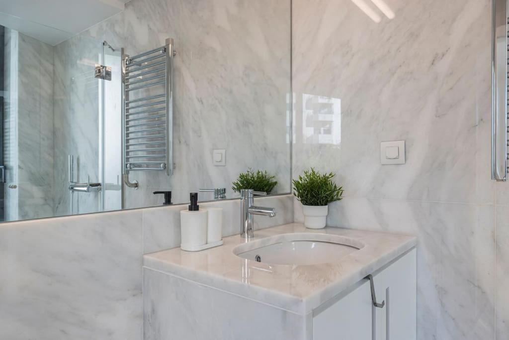Campolide Lovely 2 Bedroom By Innkeeper Lisbon Luaran gambar
